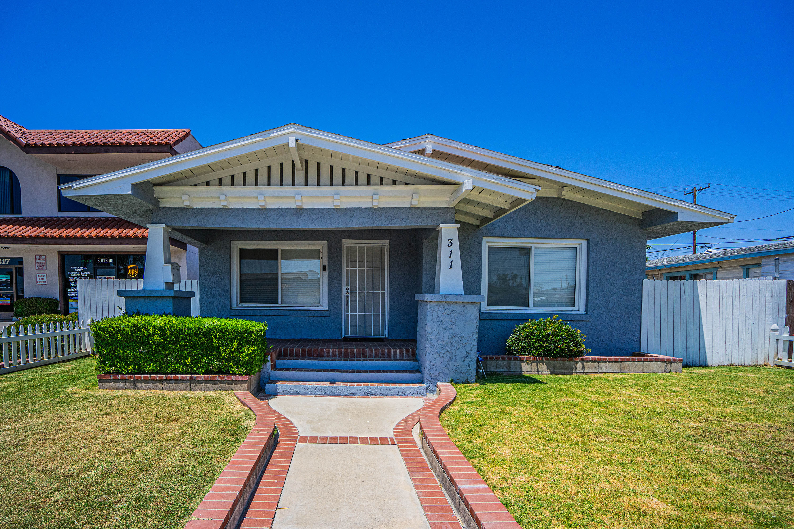311 W La Habra Blvd